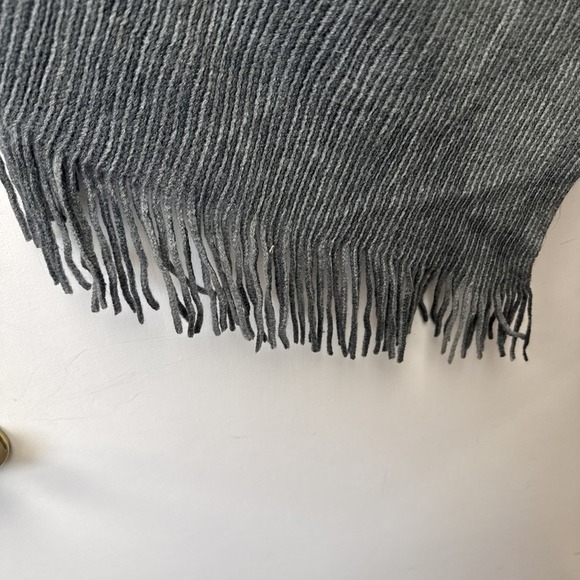 sweaters women OS Poncho - Picture 4 of 6